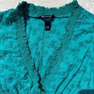 Banana Republic Embroidered V Neck Flutter Sleeve Blouse with Empire Waist- Sm